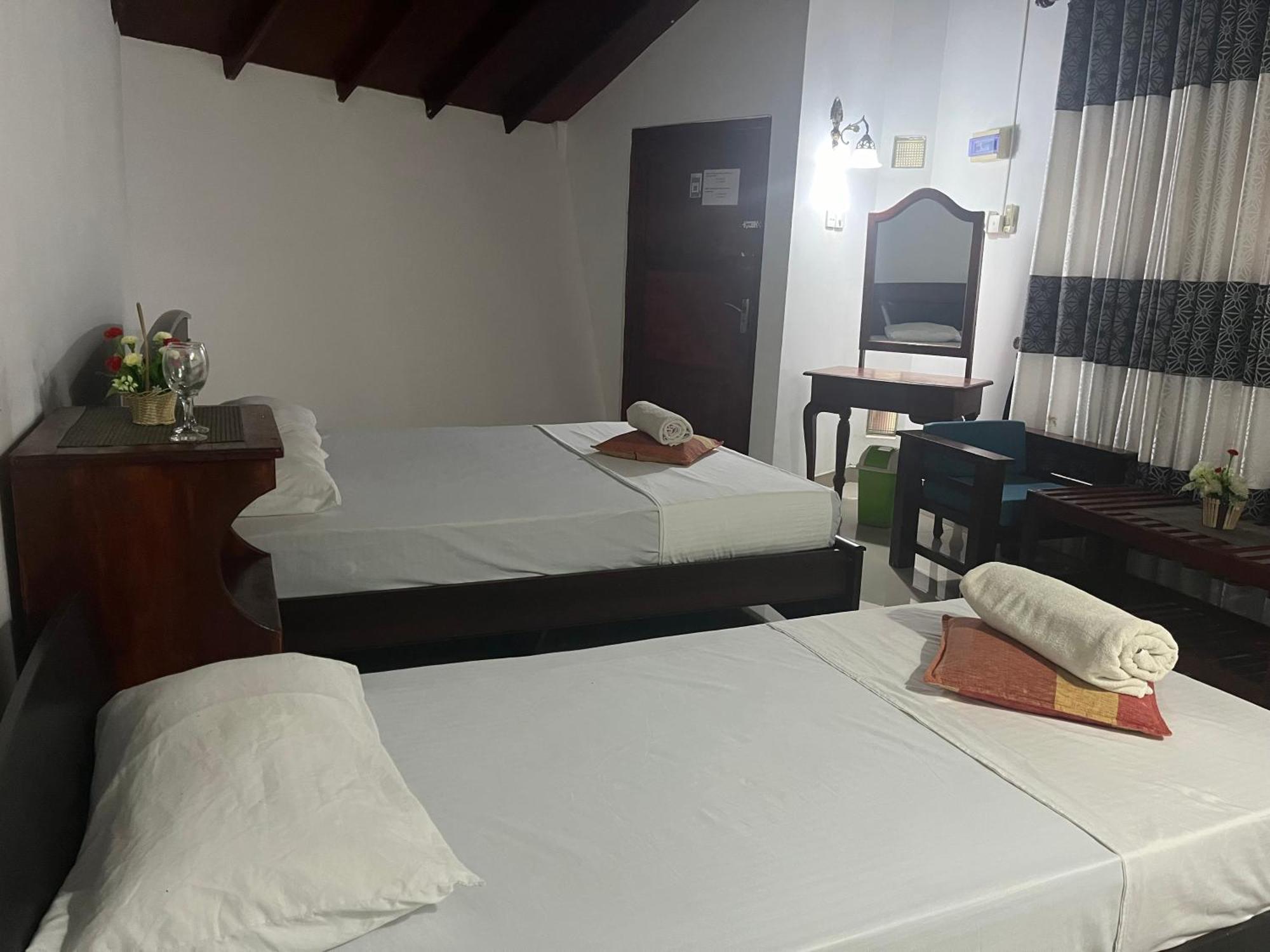 Royal Green Garden - Puttalam Kültér fotó